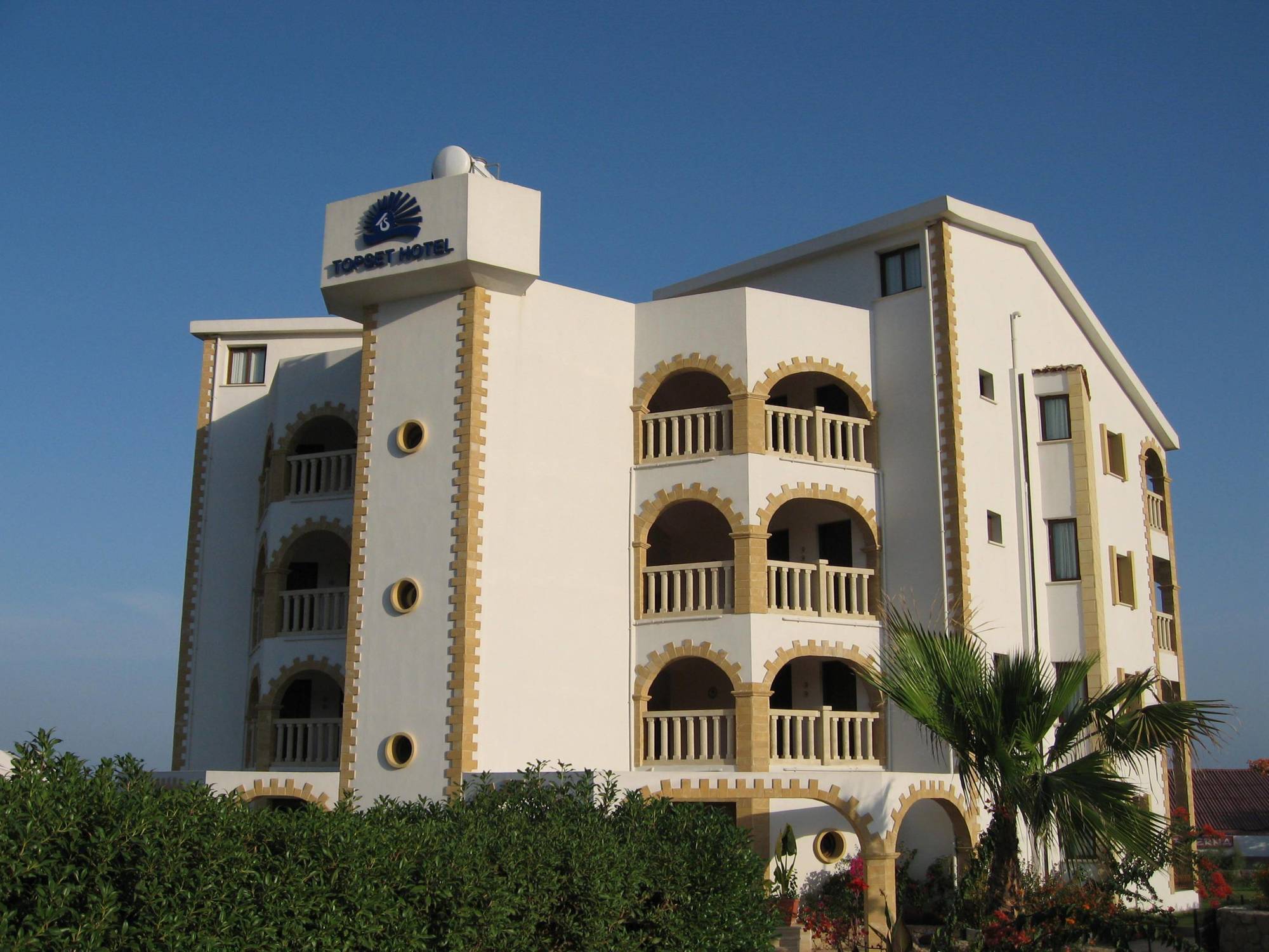 Topset Hotel Agios Georgios  Exterior foto