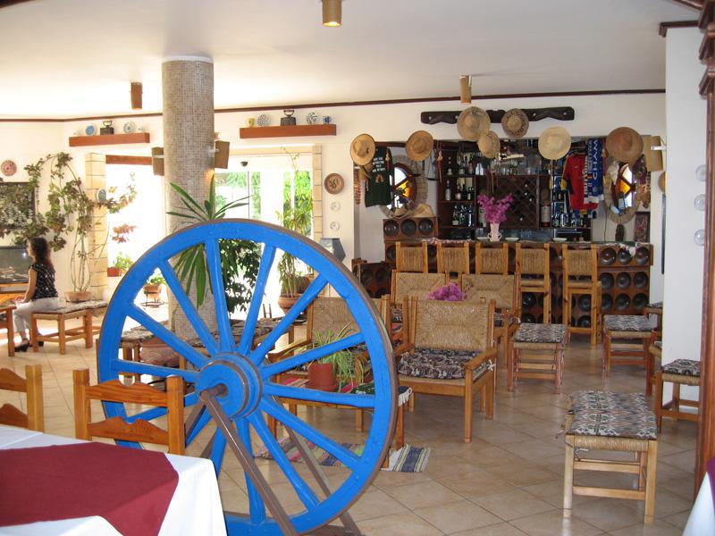Topset Hotel Agios Georgios  Exterior foto